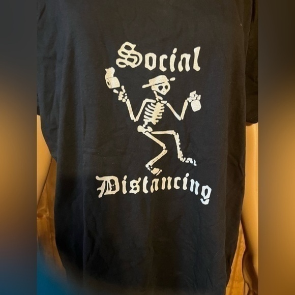 NWT - HOPE & FAITH Womens Social Distortion T-Shirt size 2XL - Picture 2 of 3